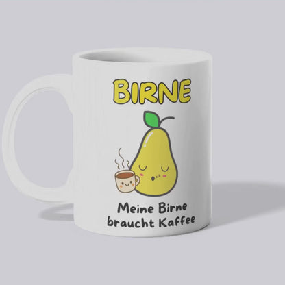 Birne braucht Kaffee Tasse